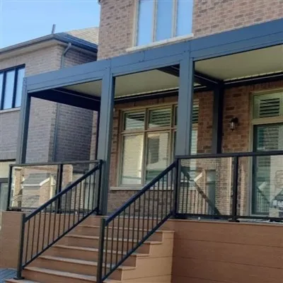 ডেকে অ্যালুমিনিয়াম গাজেবো