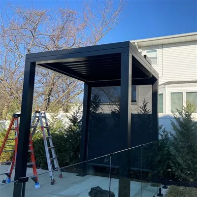 কালো অ্যালুমিনিয়াম পারগোলা